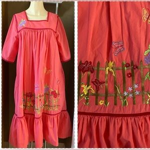Go Softly Patio Coral Floral Butterflies Embroidered Dress Duster Housedress M